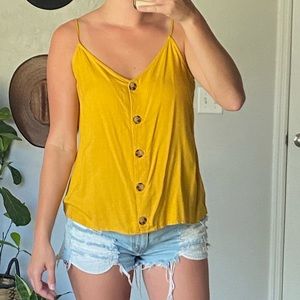 🌵 Yellow Tank Top 🌵